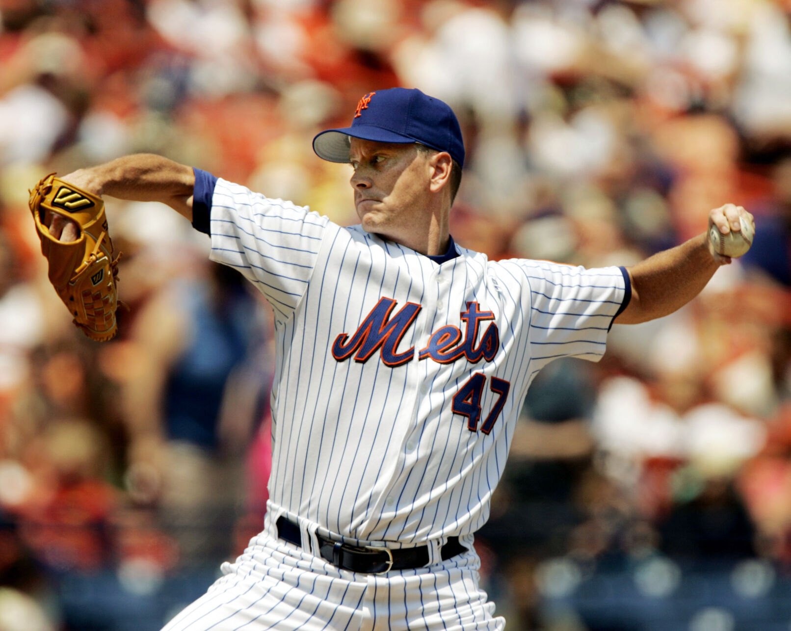 2007: Tom Glavine earns his 300th victory